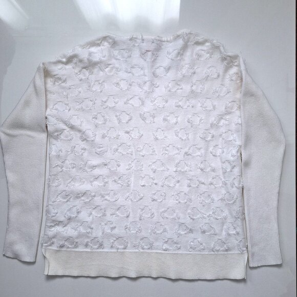 Vince Camuto White Cotton V-neck Distressed Look Sweater - Picture 3 of 7